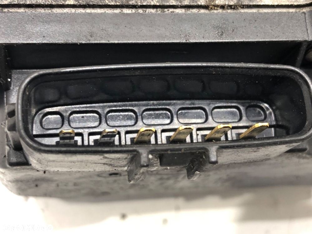 PRZEPUSTNICA  MAZDA 5 (CR19) 2005 - 2010 2.0 CD (CR19) 105 kW [143 KM] olej napędowy 2005 - 2010 - 3