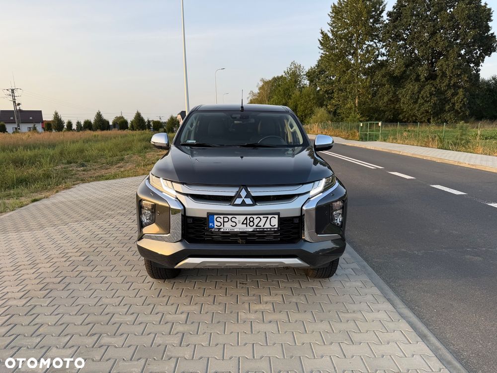 Mitsubishi L200 2.2 d DC Instyle Plus - 2