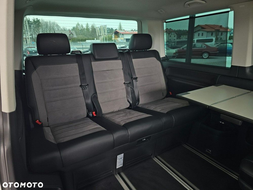 Volkswagen Multivan - 30