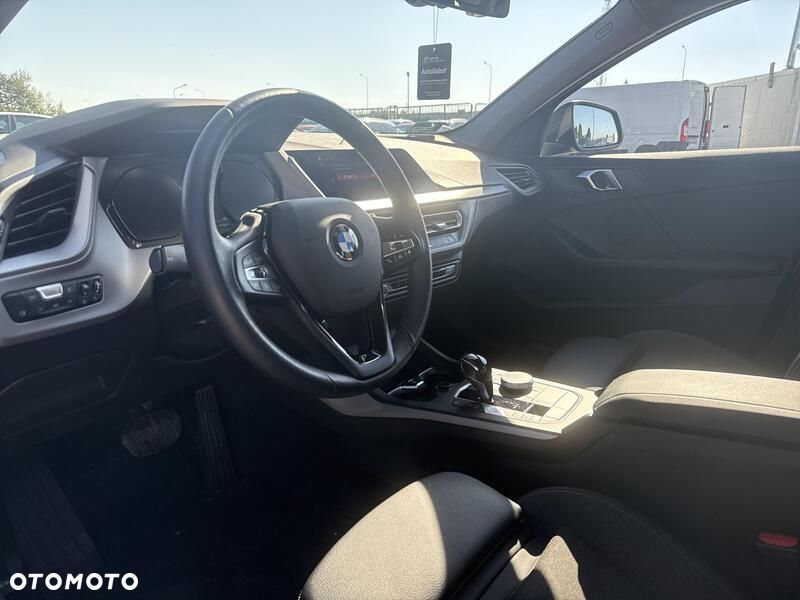 BMW Seria 1 118i - 10