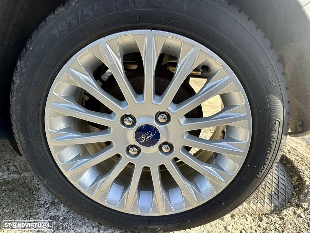 Ford B-Max 1.0 SCTi Titanium - 4