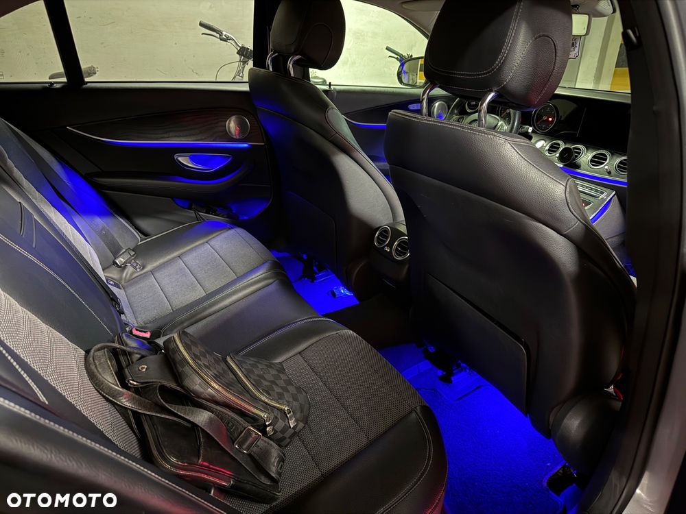 Mercedes-Benz Klasa E 220 d 9G-TRONIC - 8