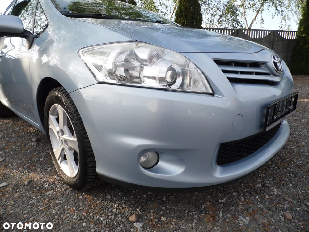 Toyota Auris 1.33 VVT-i Edition - 1