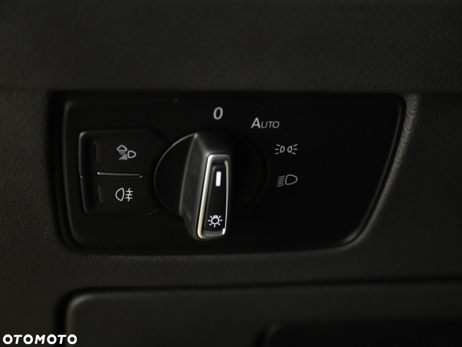 Volkswagen Arteon 2.0 TDI 4Motion SCR R-Line DSG - 13