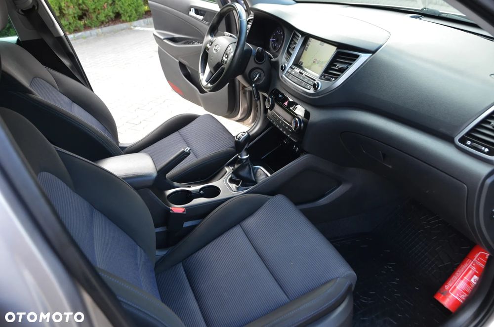 Hyundai Tucson 1.6 GDi 2WD Select - 26
