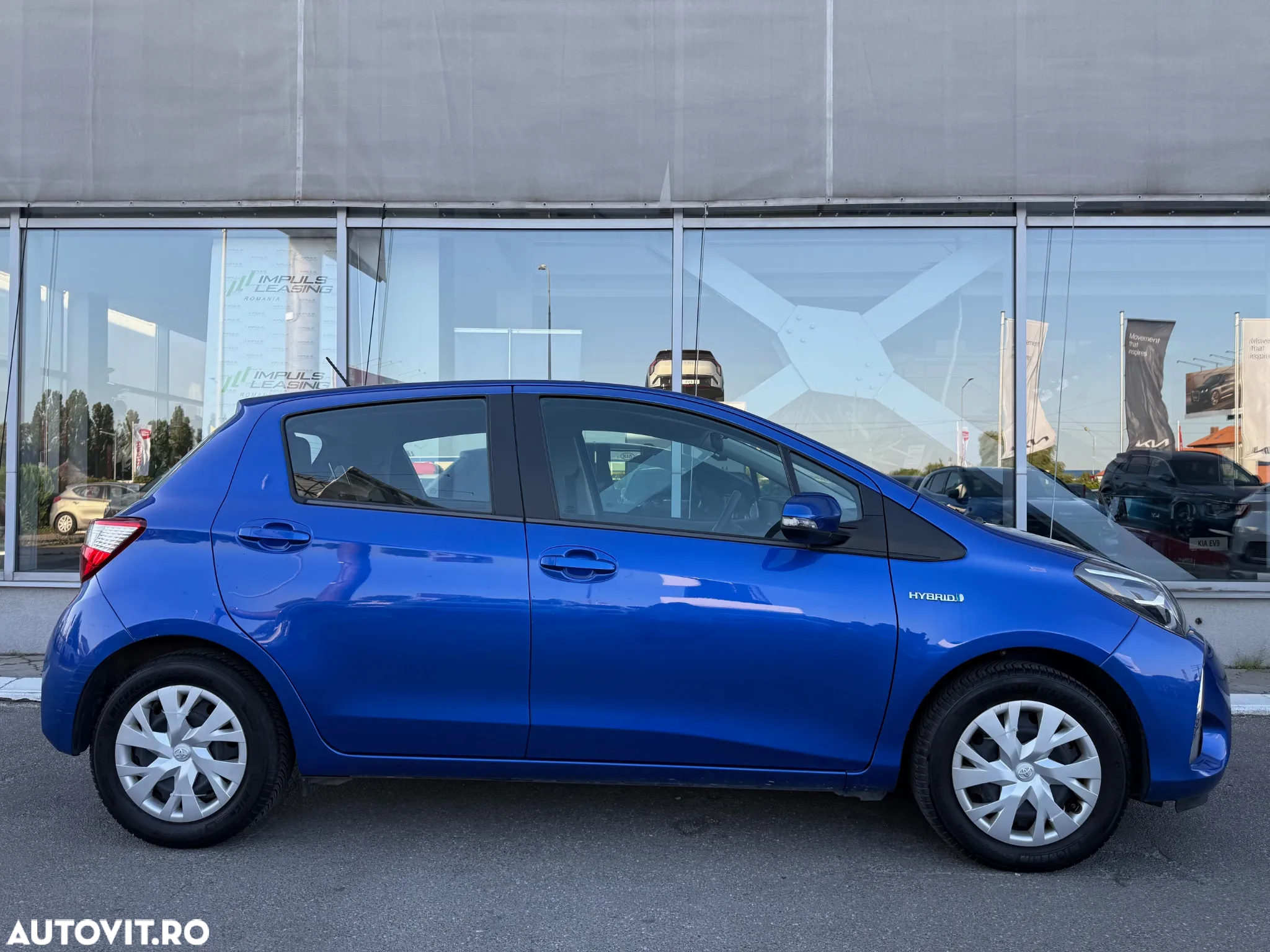 Toyota Yaris - 10