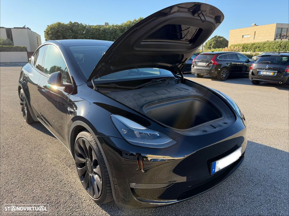 Tesla Model Y Performance Dual Motor AWD - 15