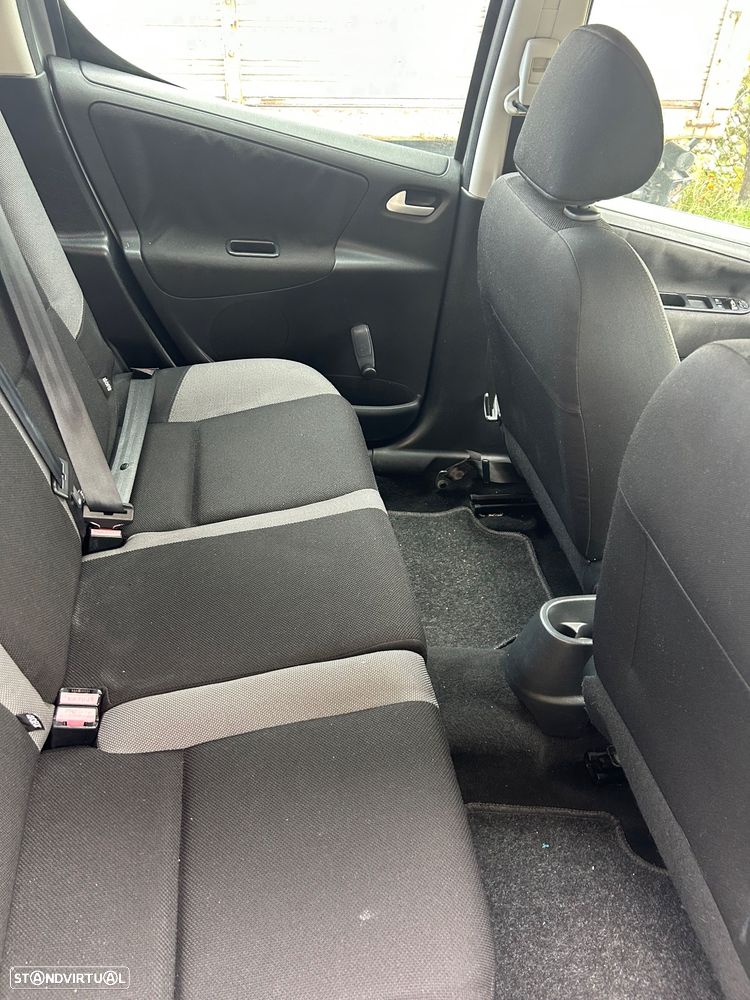 Peugeot 207 1.4 16V Trendy - 8