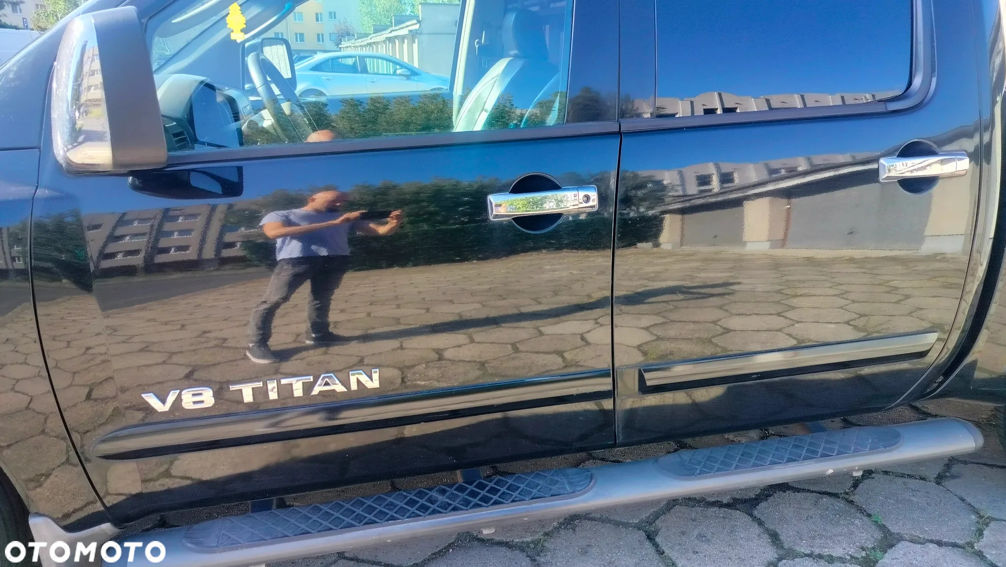 Nissan Titan 5.6 V8 LE Crew Cab - 10