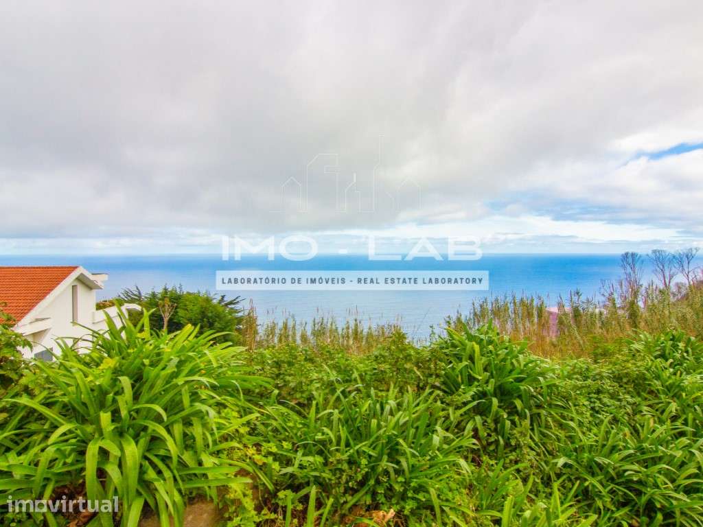 Terreno com 340m2 - Estrada Regional - Porto Moniz - Grande imagem: 3/7