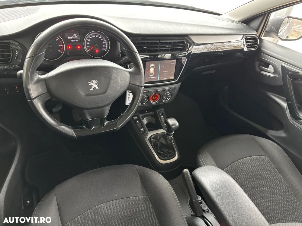 Peugeot 301 1.5 BlueHDI FAP Allure - 25
