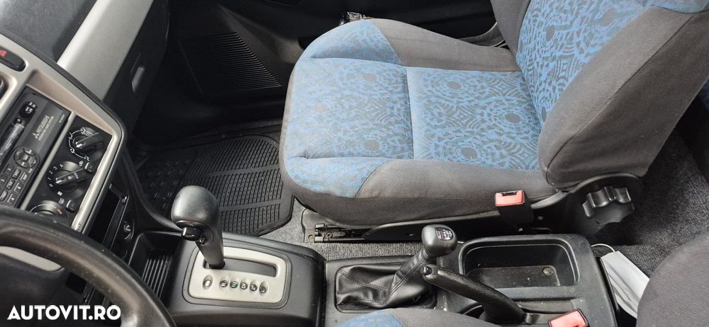 Mitsubishi Pajero Pinin ver-sport-3-0-v6-aut - 7