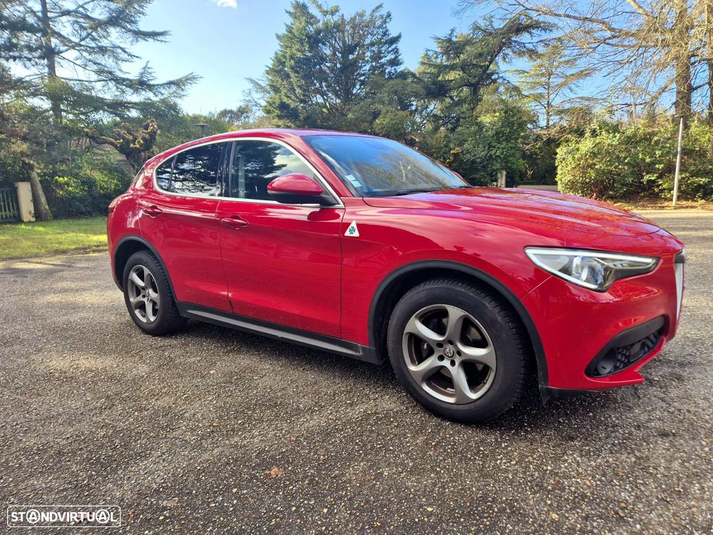 Alfa Romeo Stelvio - 8