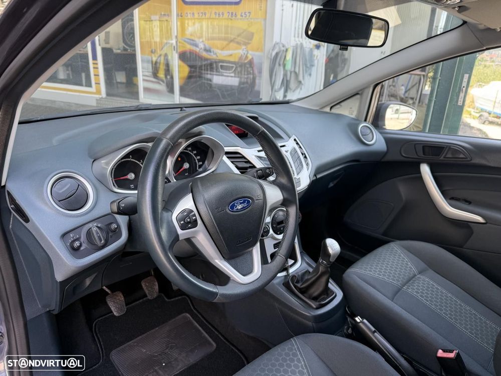 Ford Fiesta 1.25 Titanium - 17