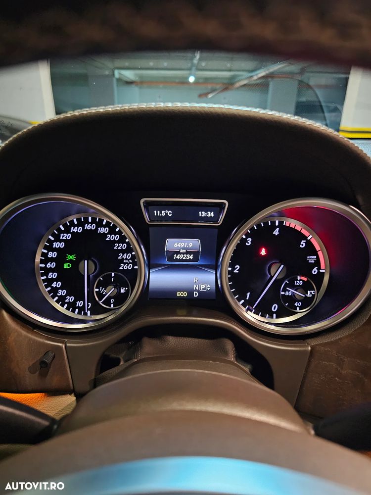 Mercedes-Benz GL - 26