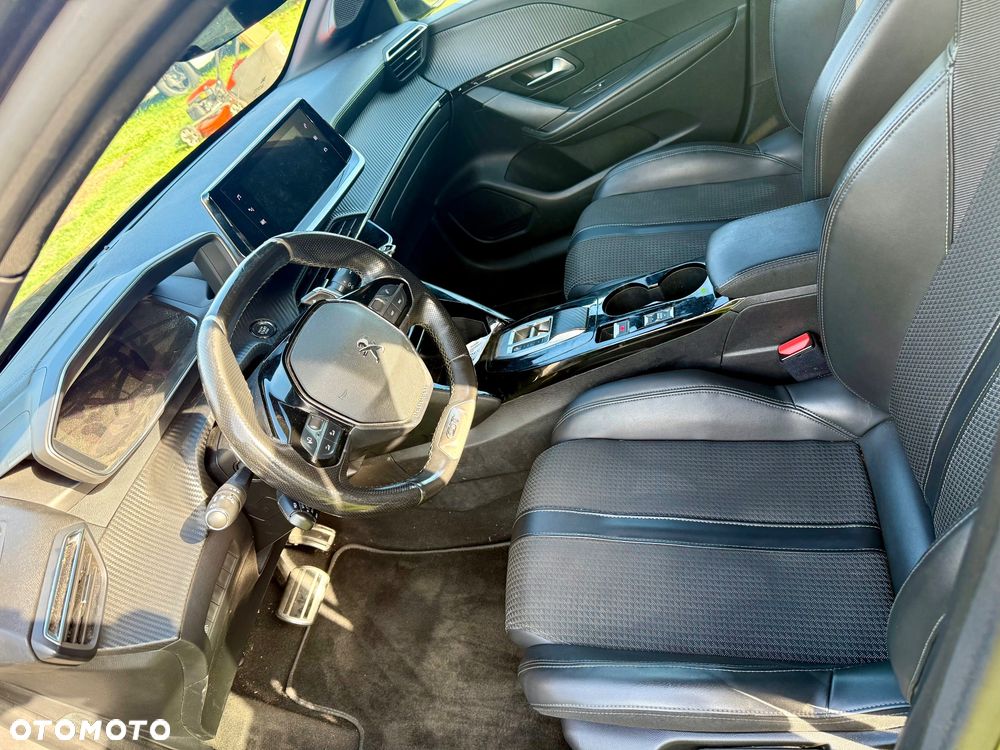 Peugeot 208 PureTech 130 EAT8 GT - 11