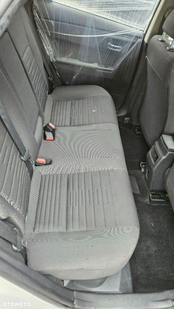 Toyota Auris - 25