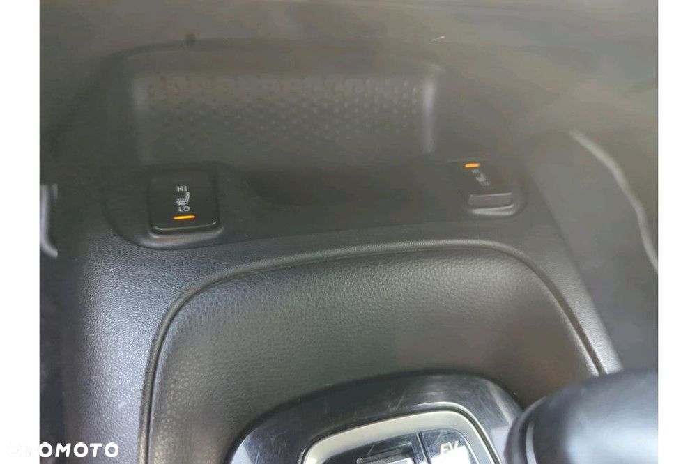 Toyota RAV4 - 14
