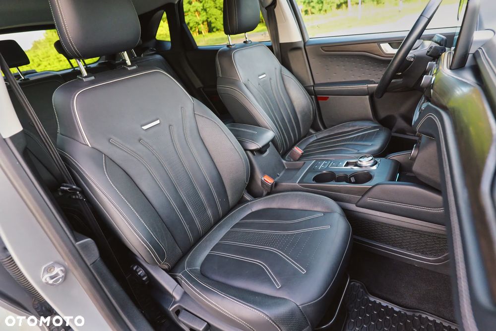 Ford Kuga - 33
