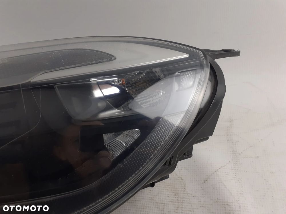 Lampa Volvo V40 lewa xenon 31420007  12-19r.4 - 4