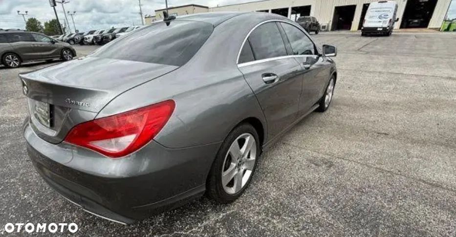 Mercedes-Benz CLA 250 4-Matic AMG Line - 8