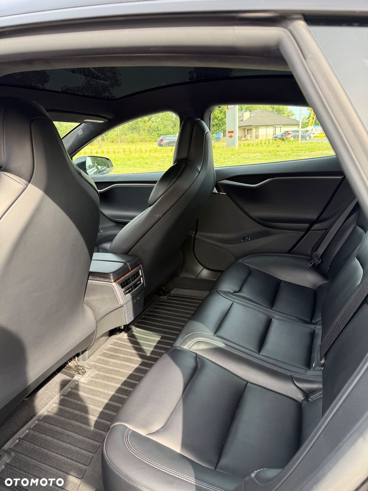 Tesla Model S Ludicrous Performance - 11