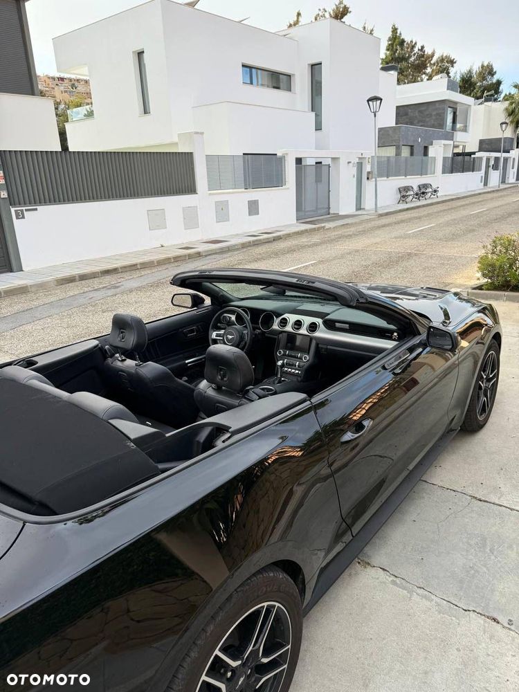 Ford Mustang 2.3 EcoBoost - 28
