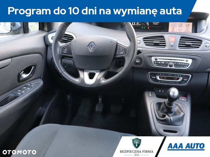 Renault Scenic - 9