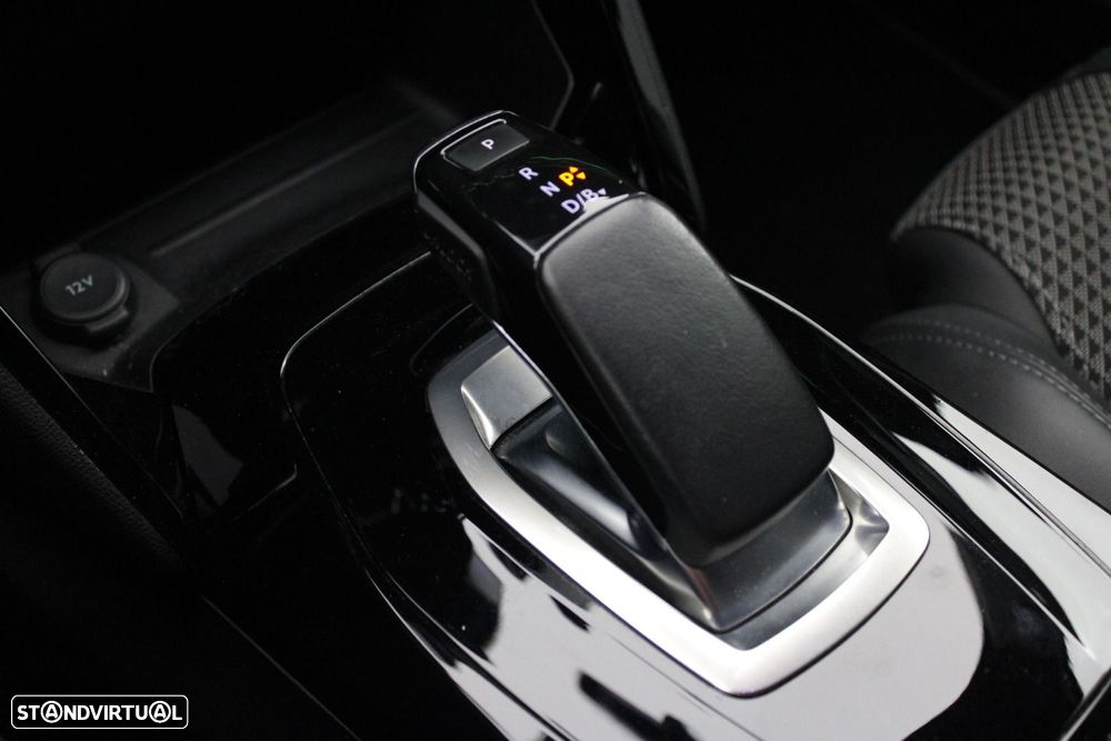 Peugeot e-2008 50 kWh GT Pack - 26