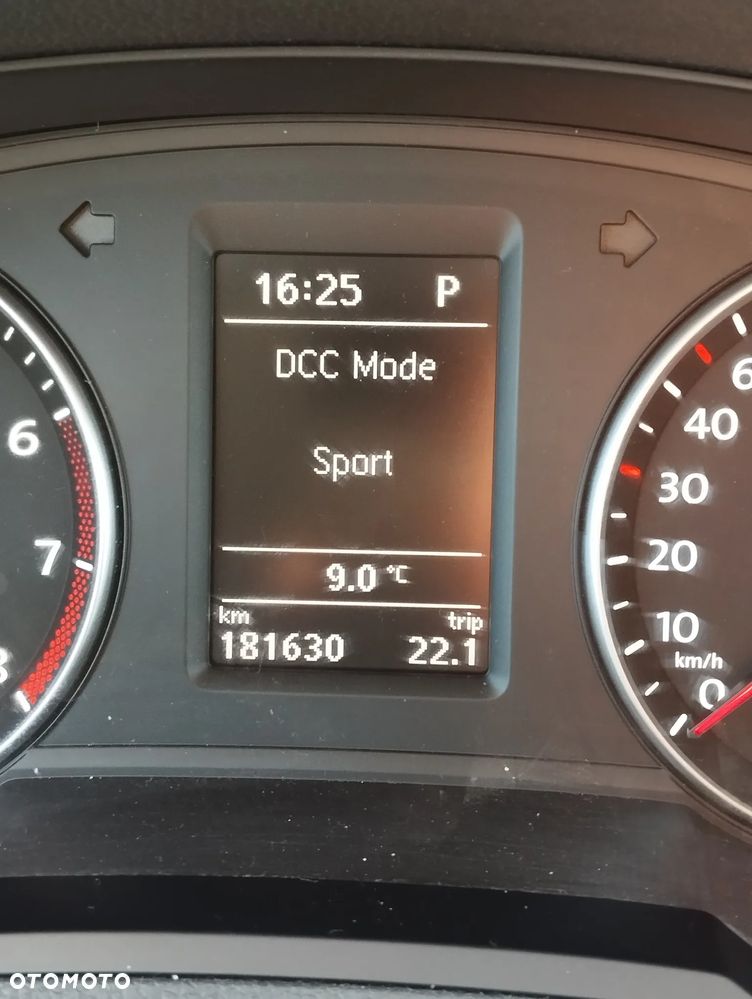 Volkswagen Sharan 2.0 TSI DSG Highline - 34