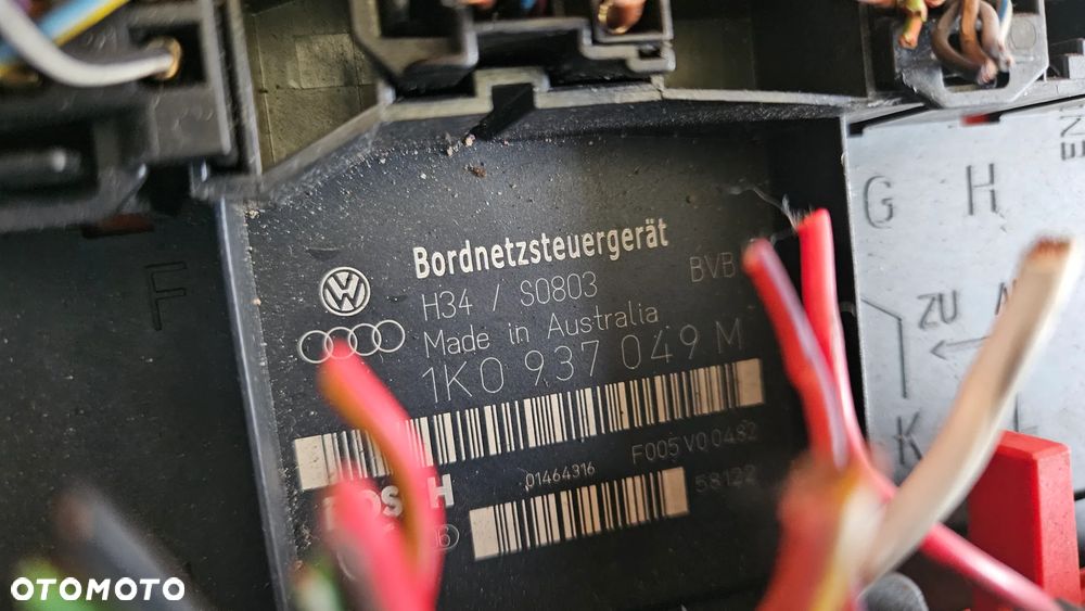 VW Touran 1T Moduł bordnetz Sterownik komfortu BCM 1K0937049M - 3