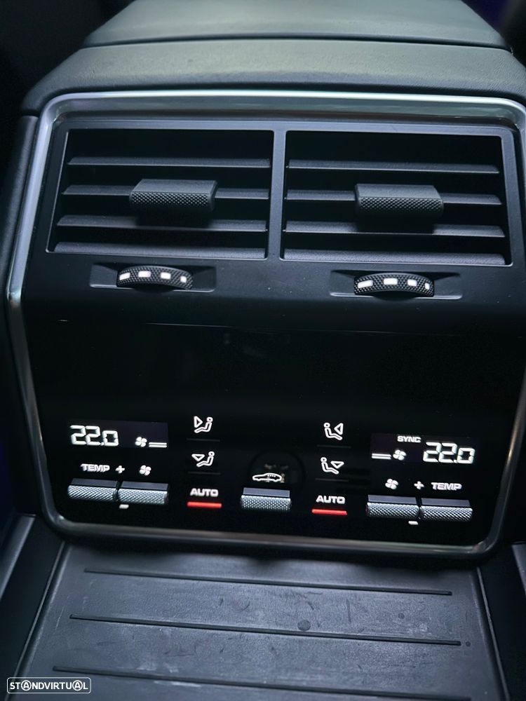 Porsche Panamera Sport Turismo 4 E-Hybrid - 22