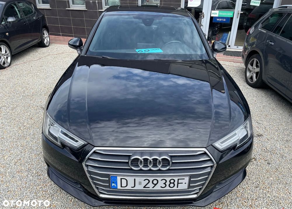 Audi A4 Limousine - 3