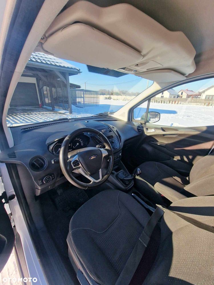 Ford Transit Courier - 6