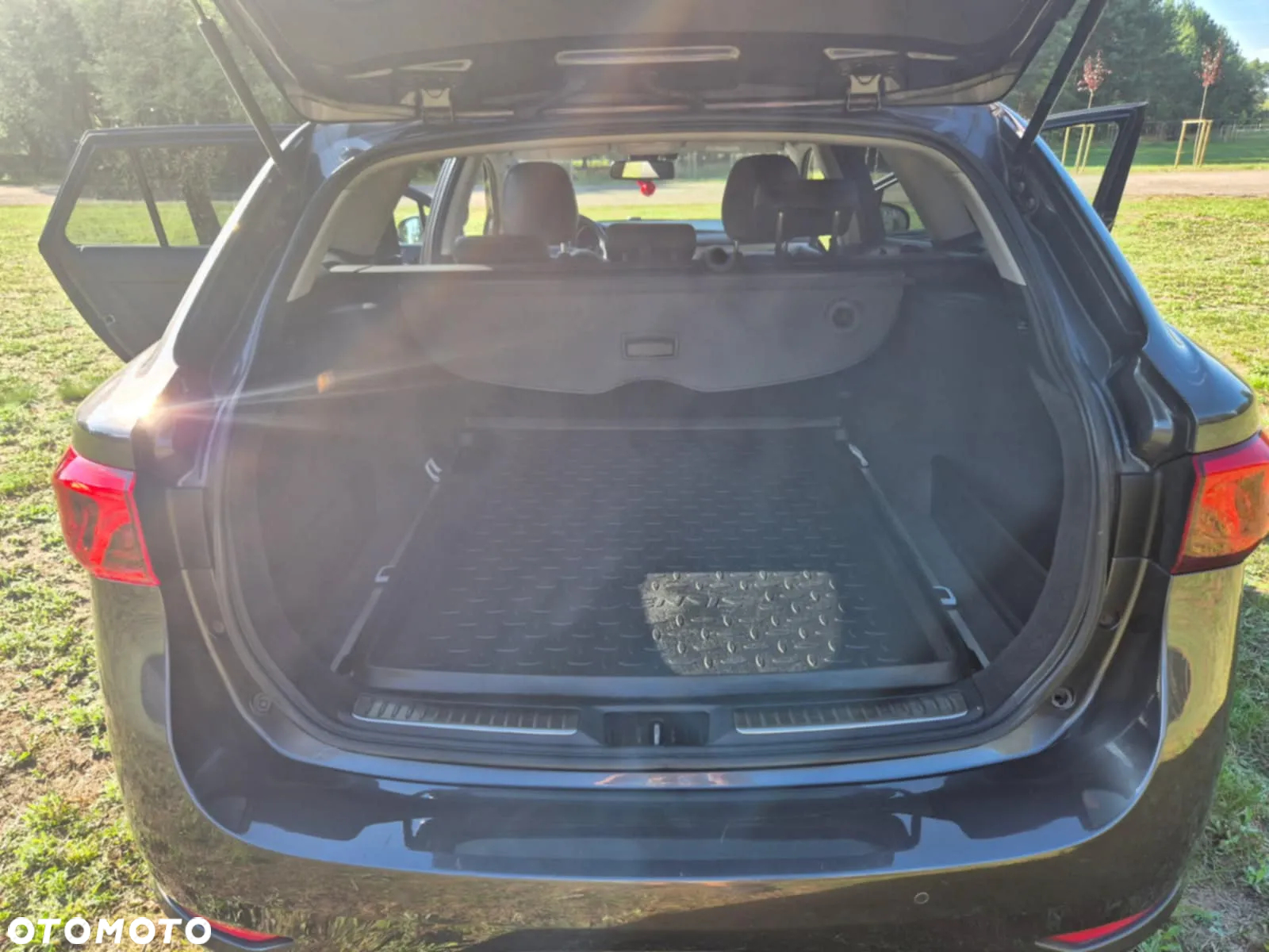 Toyota Avensis - 4