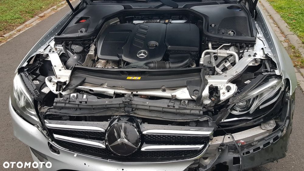 Mercedes-Benz Klasa E 220 d AMG - 24