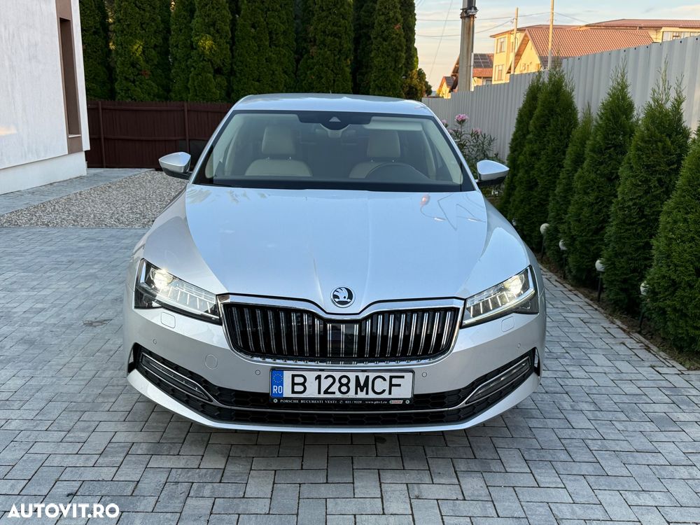 Skoda Superb 2.0 TDI 4X4 DSG Style - 9