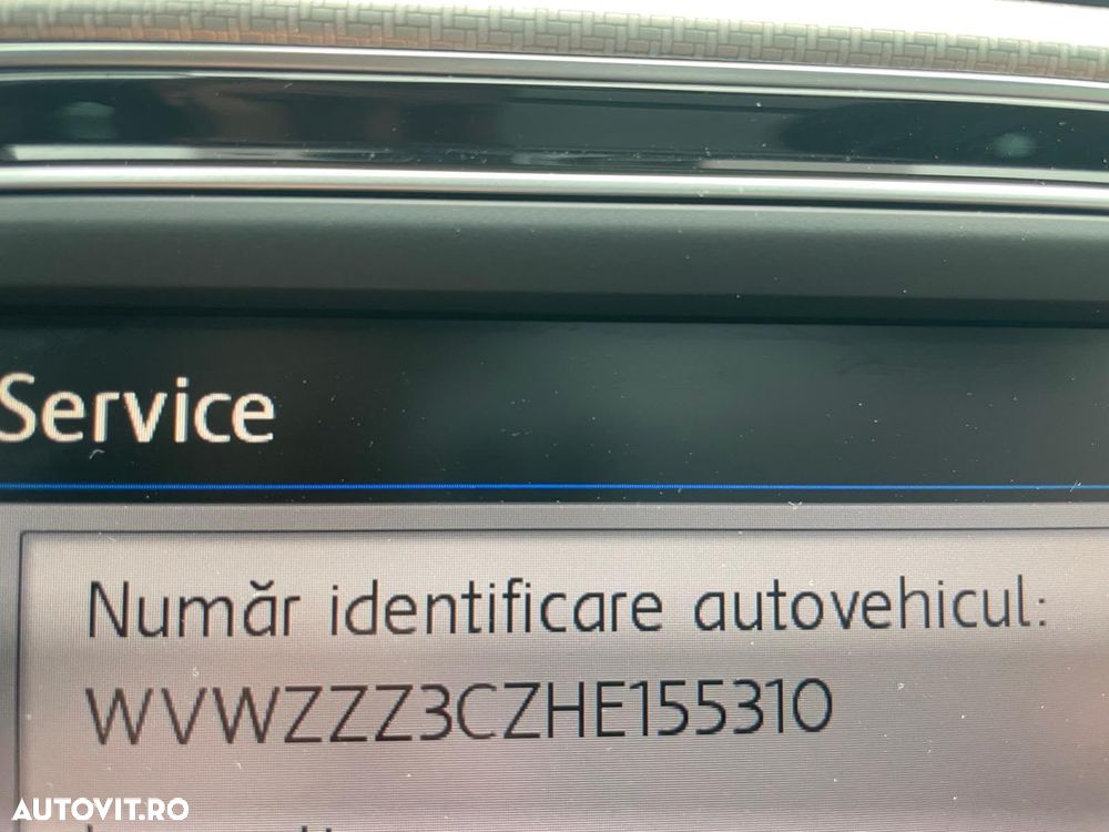 Volkswagen Passat - 11