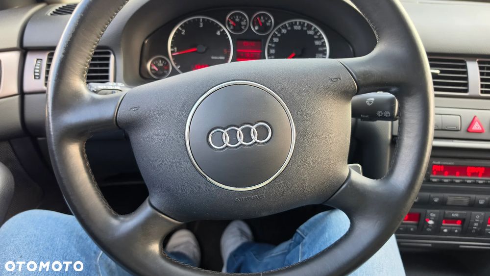 Audi A6 Avant - 25