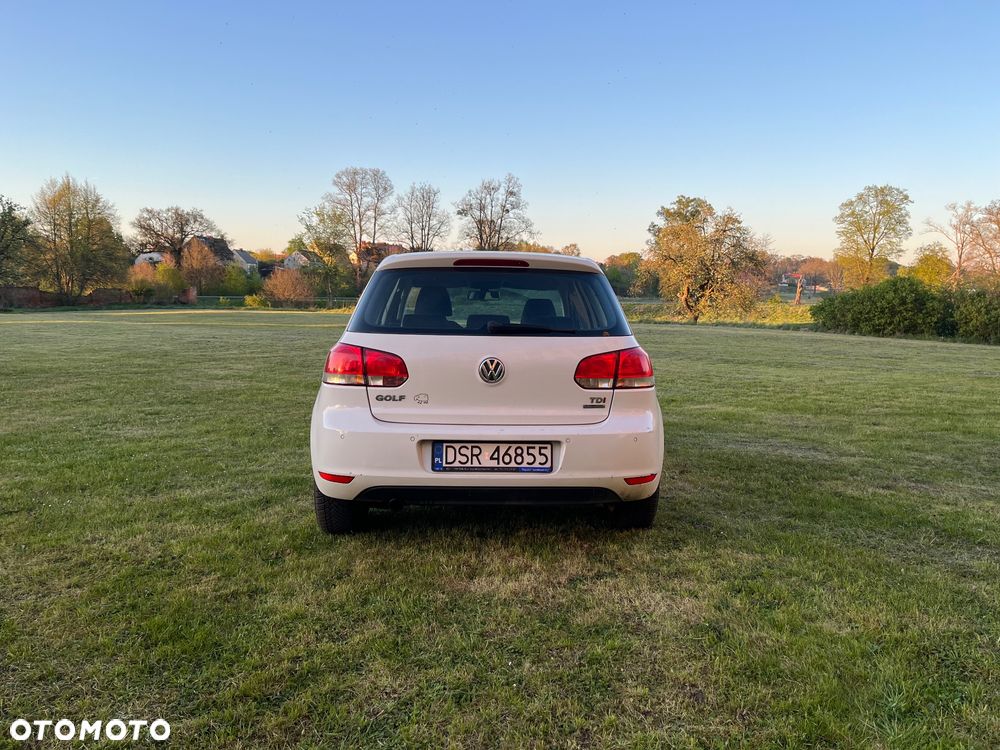 Volkswagen Golf 1.6 TDI BlueMot Comfortline - 6