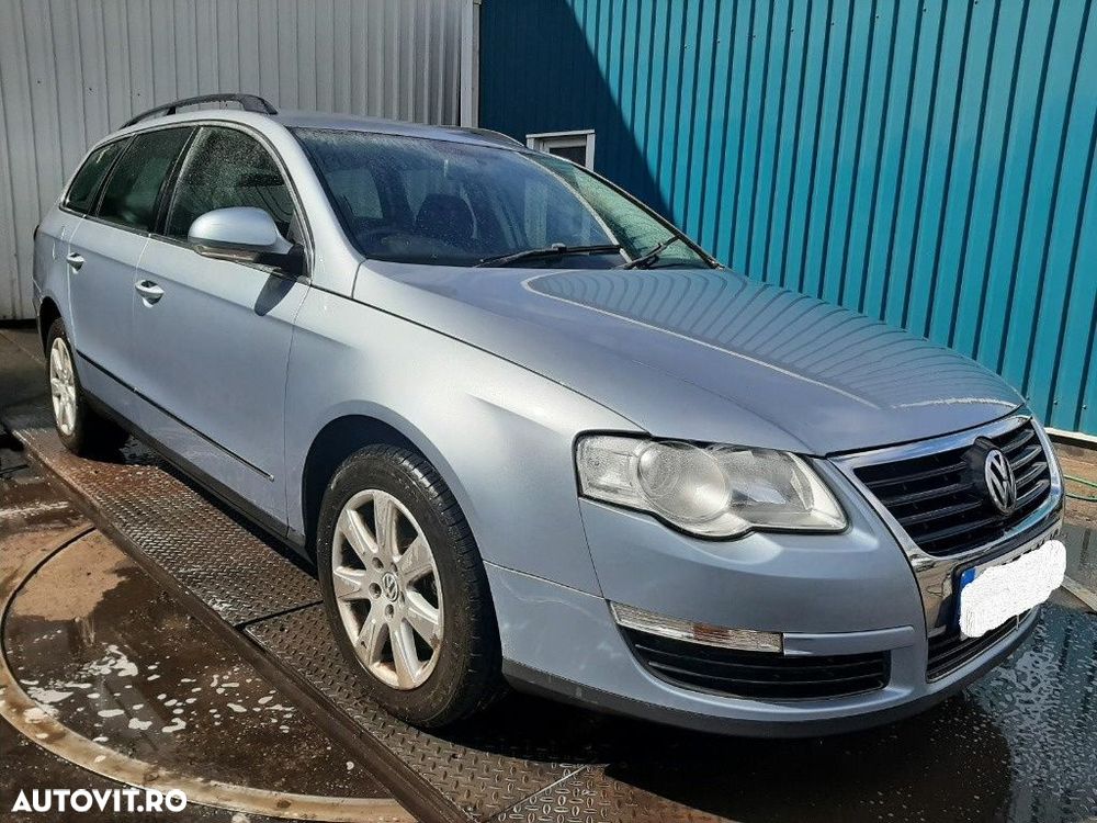 Aripa stanga spate Volkswagen Passat B6 2007 Break 2.0 TDI - 13
