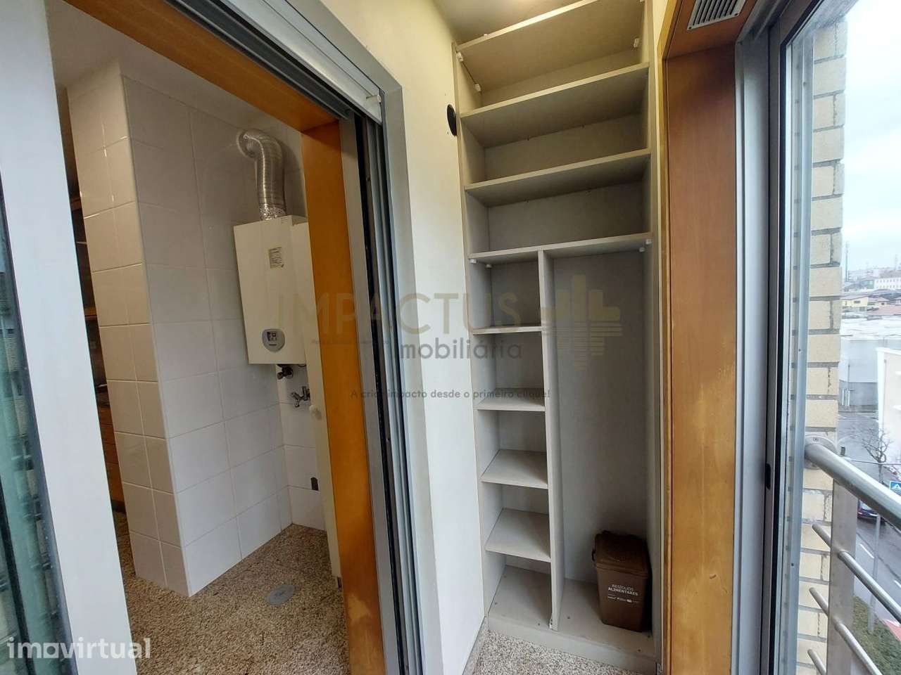 Apartamento T2 convertido em T3 - Grande imagem: 5/18