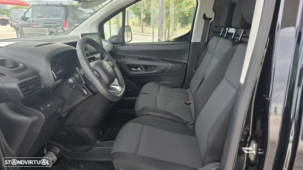 Citroën Berlingo CX.AUT. 8V. 3 LUGARES C/GPS 130 CV - 8