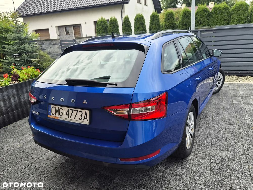 Skoda Superb 1.5 TSI Ambition - 4