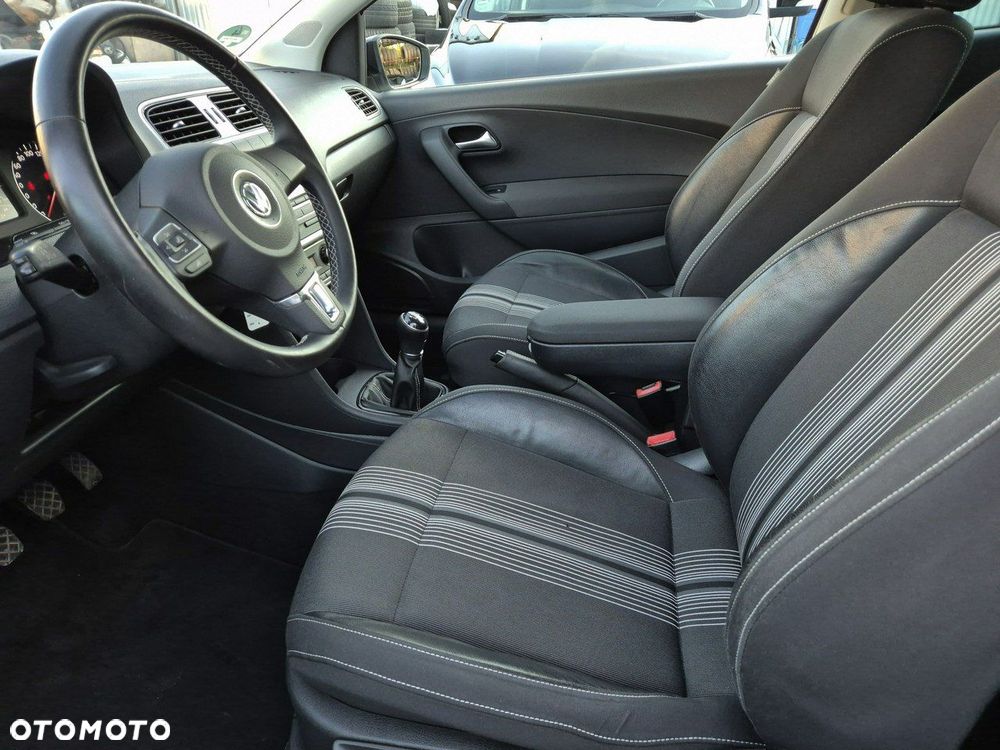 Volkswagen Polo 1.4 MATCH - 13