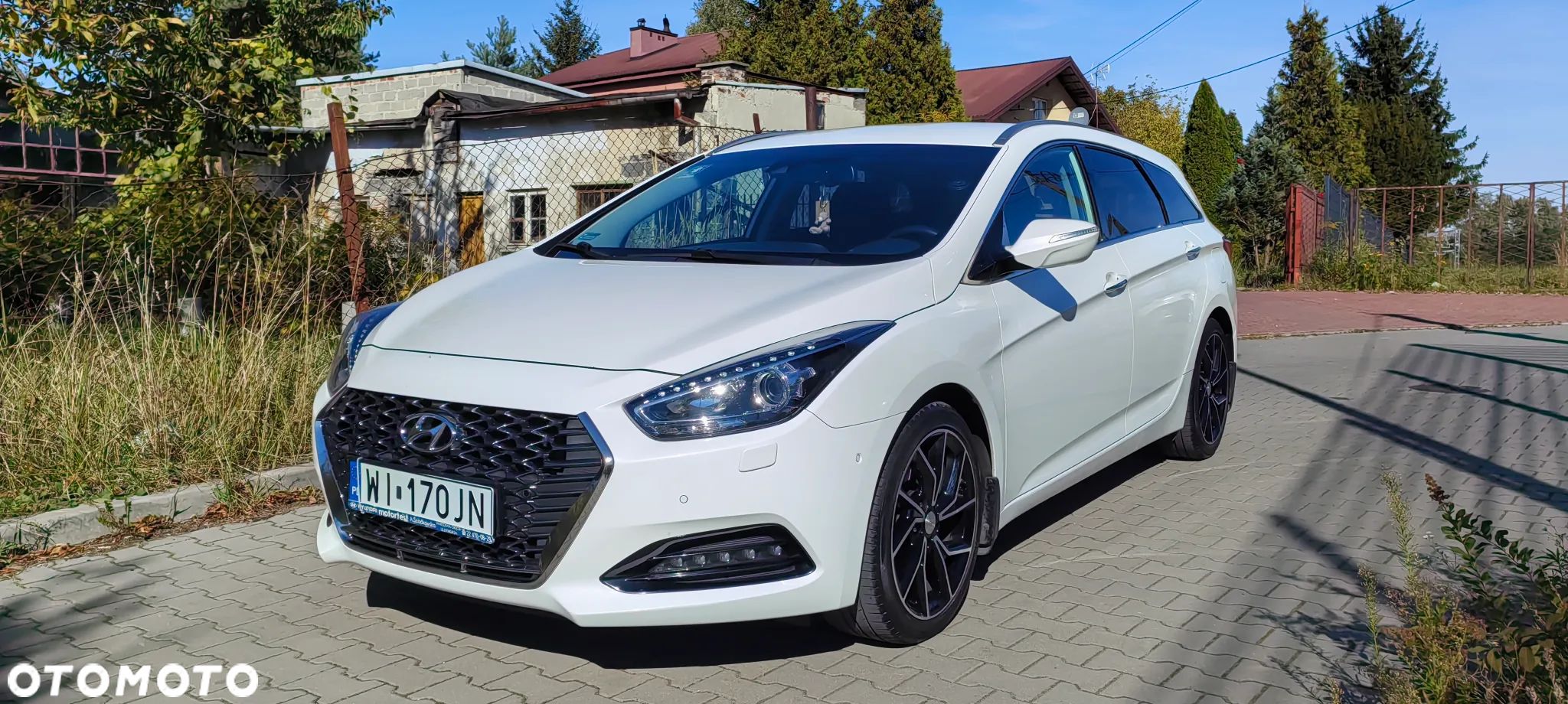 Hyundai i40 1.6 CRDi Premium DCT - 1