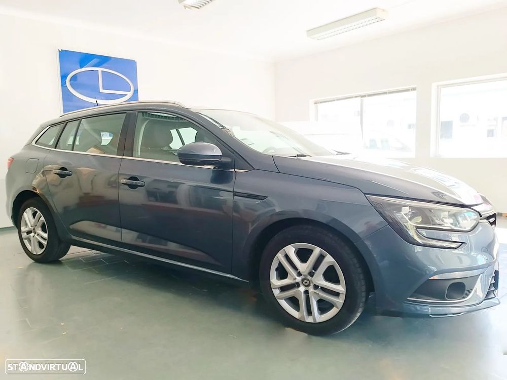 Renault Mégane Sport Tourer ENERGY dCi 110 EXPERIENCE - 4