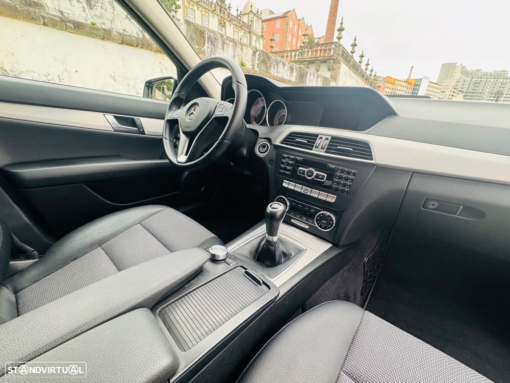Mercedes-Benz C 220 Station CDI DPF Avantgarde - 29