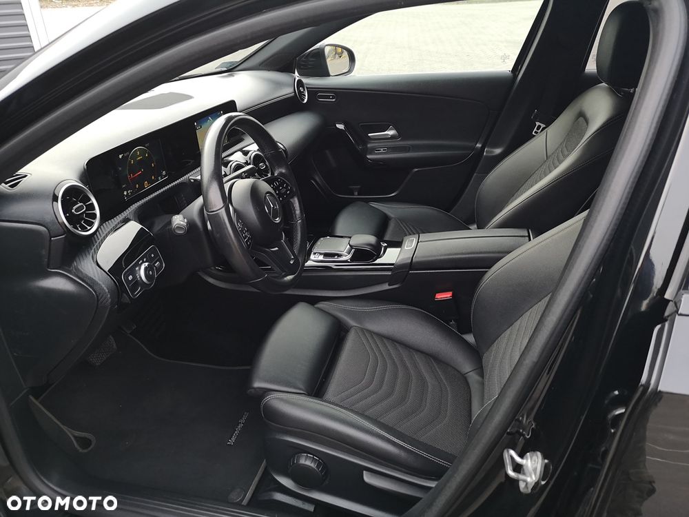 Mercedes-Benz Klasa A 180 d Edition 1 7G-DCT - 7