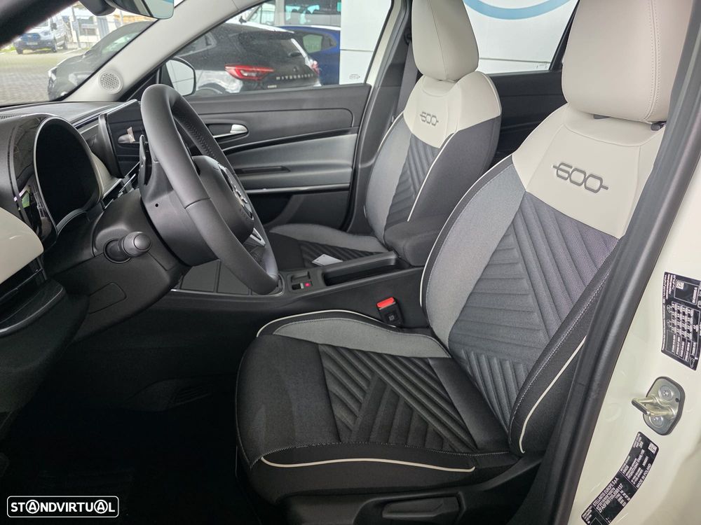 Fiat 600 1.2 Hybrid Icon - 13